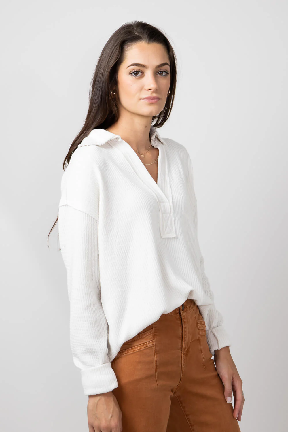Blu Pepper Ribbed Knit Johnny Collar Polo Shirt for Women in Oatmeal | B3FT1012-OATMEAL - Image 4