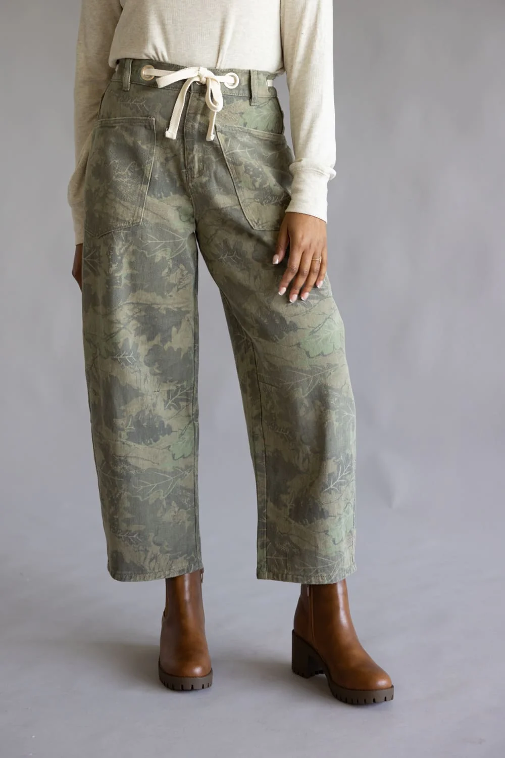 Drawstring Camo Leaf Barrel Jeans for Women in Green | VJP90048-BRANCHLEAFMIX - Image 2