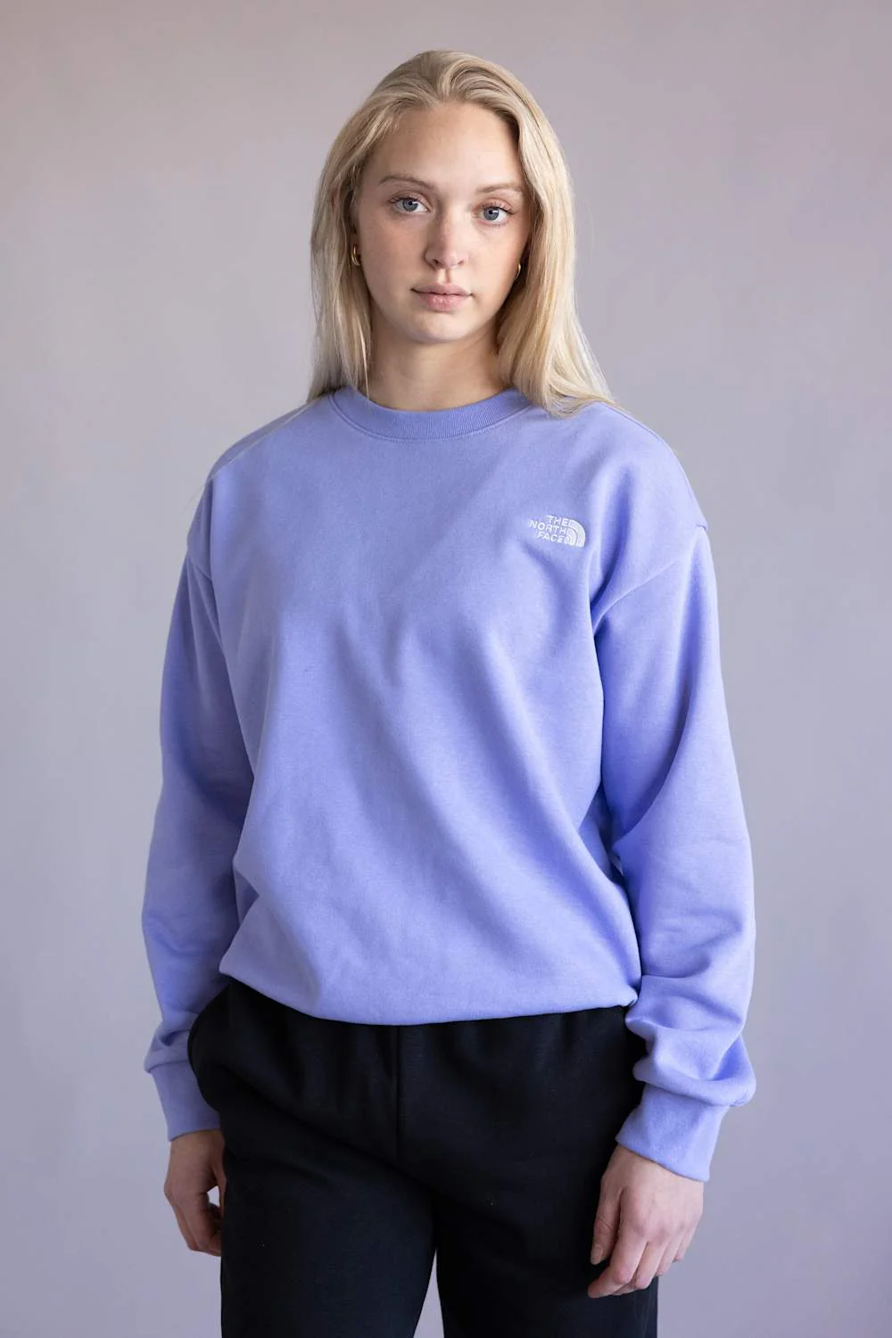 The North Face Oversized Simple Dome Fleece Sweatshirt for Women in Periwinkle Glow | NF0A8FKT-G74