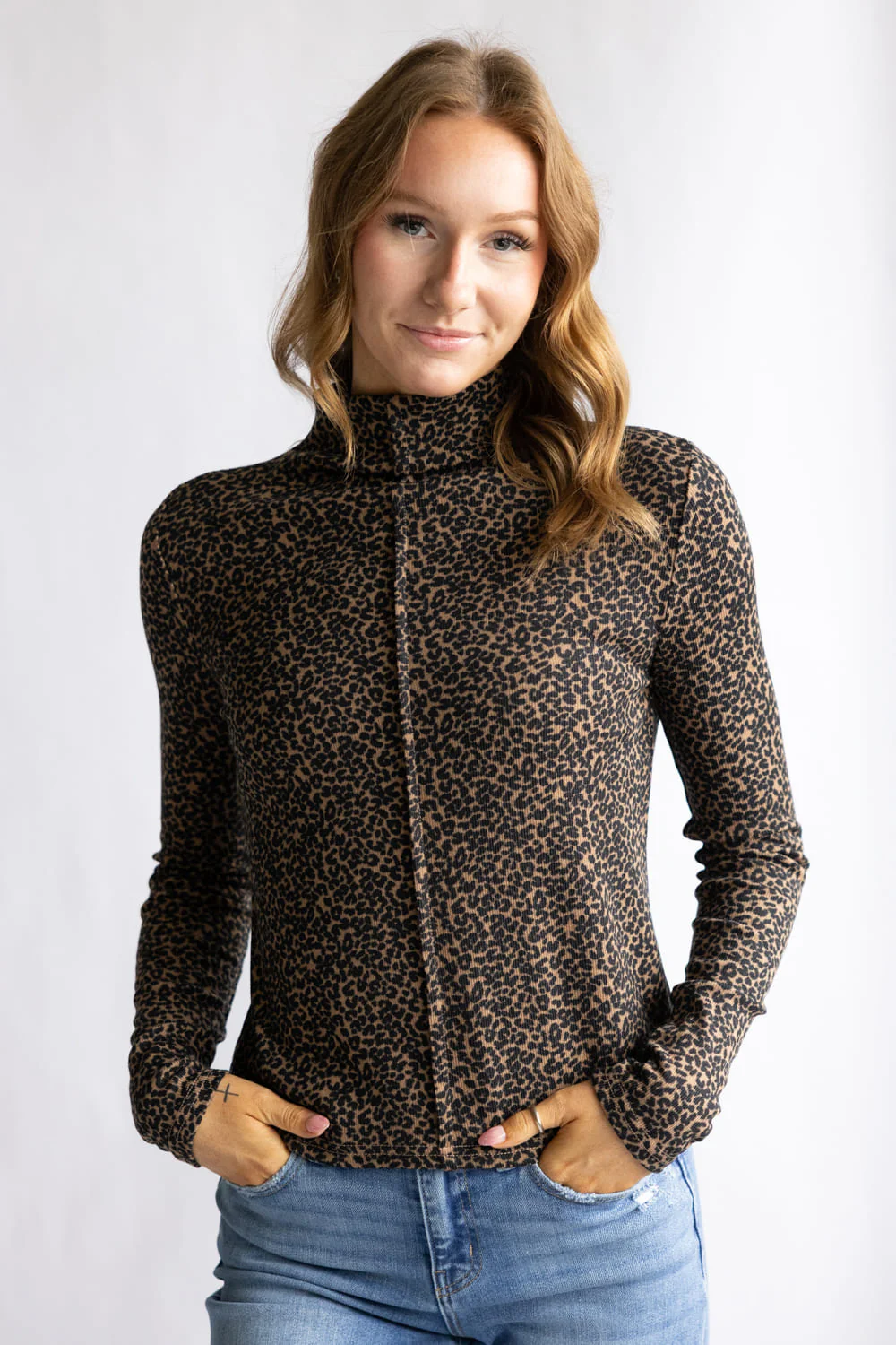 Fitted Knit Top for Women in Leopard | NT12300-MOCHALEOPARD