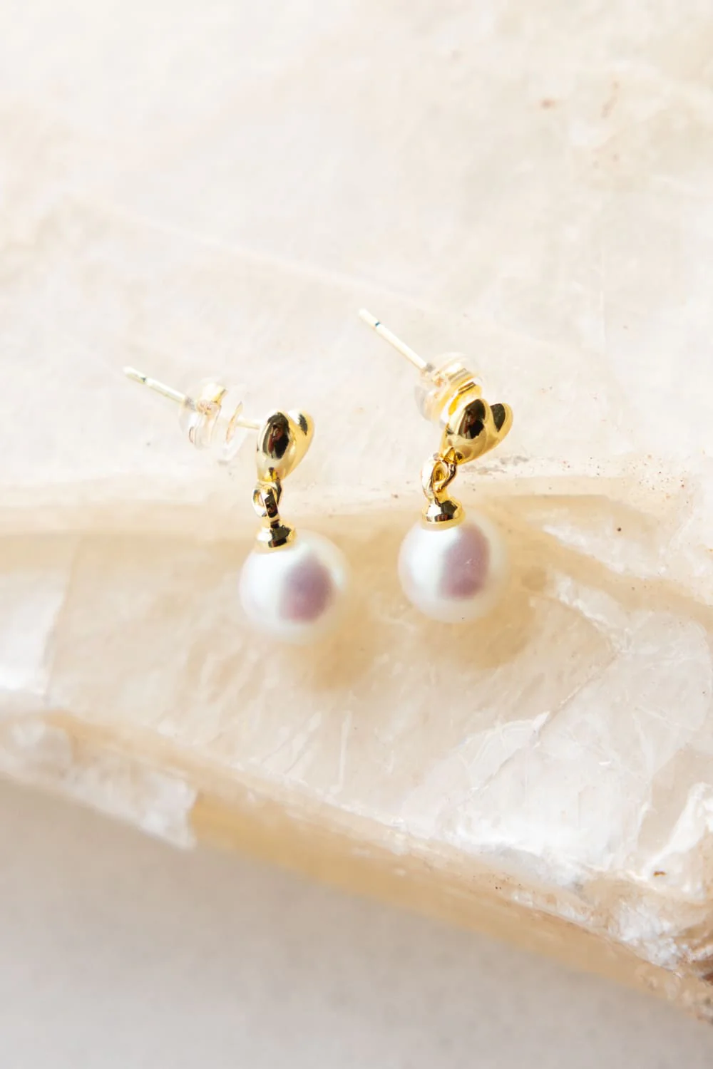 Heart Drop Pearl Earrings for Women in Gold | DJE310802GLD - Image 2