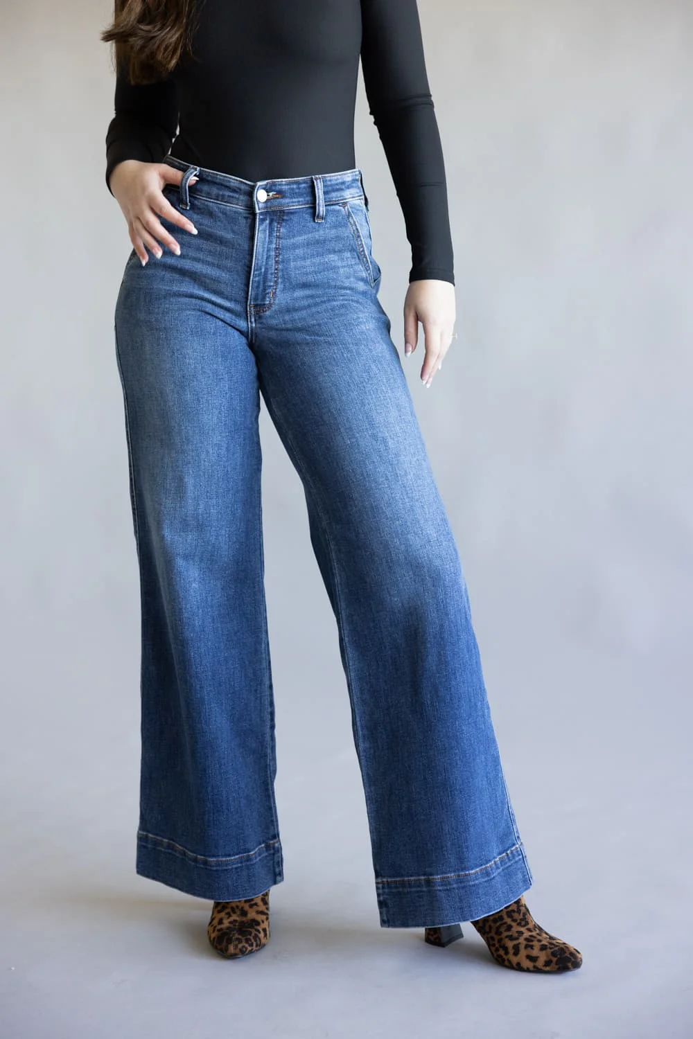 Judy Blue Mid-Rise Retro Wide Leg Jeans for Women | 82674REG