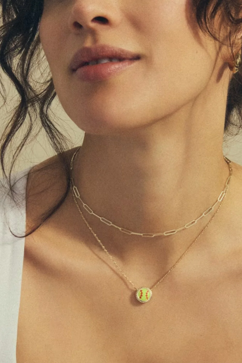 Kendra Scott Softball Short Pendant Necklace in Gold | 9608877955