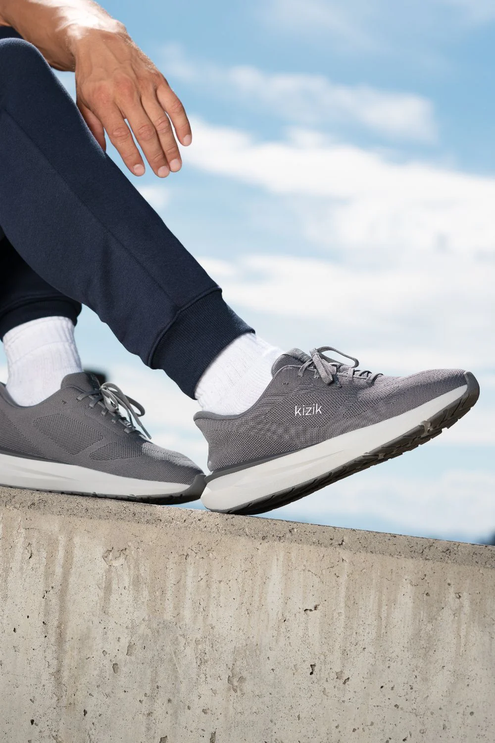 Kizik Athens 2 Knit Sneakers for Men in Grey | MATK2603-SMOKEDPEARL