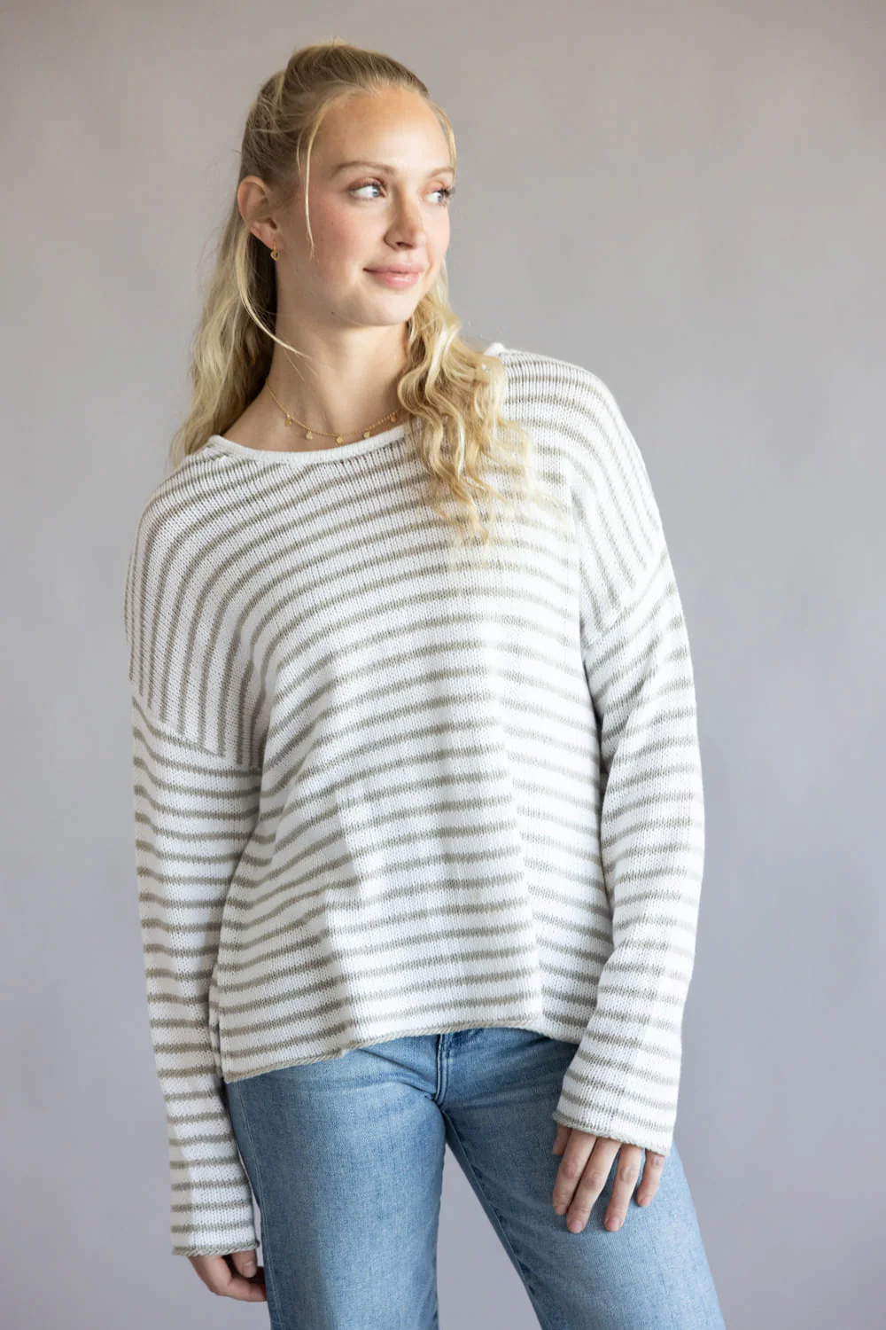 Miracle Lightweight Gauge Stripe Sweater for Women in Ivory/Silver | F189-IVORYSILVER