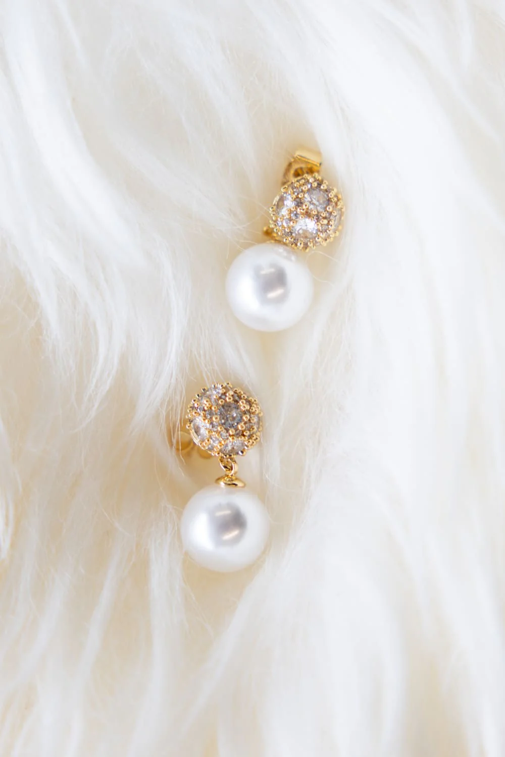 Peal Drop Earrings for Women in Pearl/Gold | SJE310925GLD