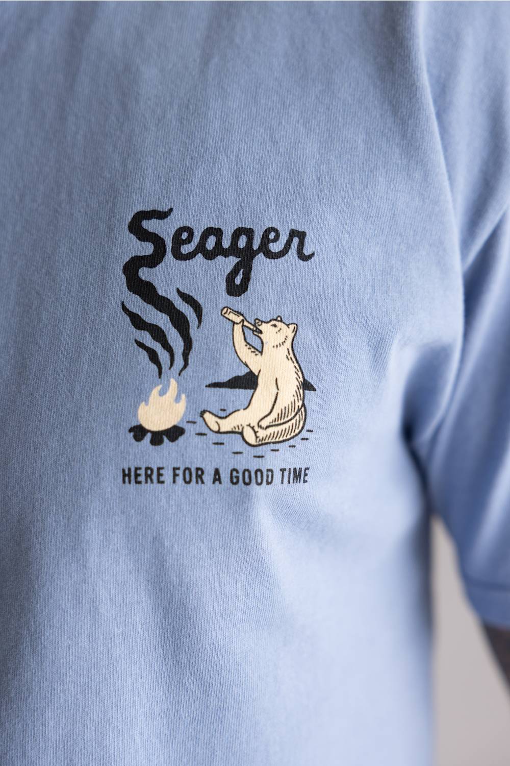 Seager Smokey T-Shirt for Men in Faded Denim | MTSU26SMOBLU BLUE - Image 5