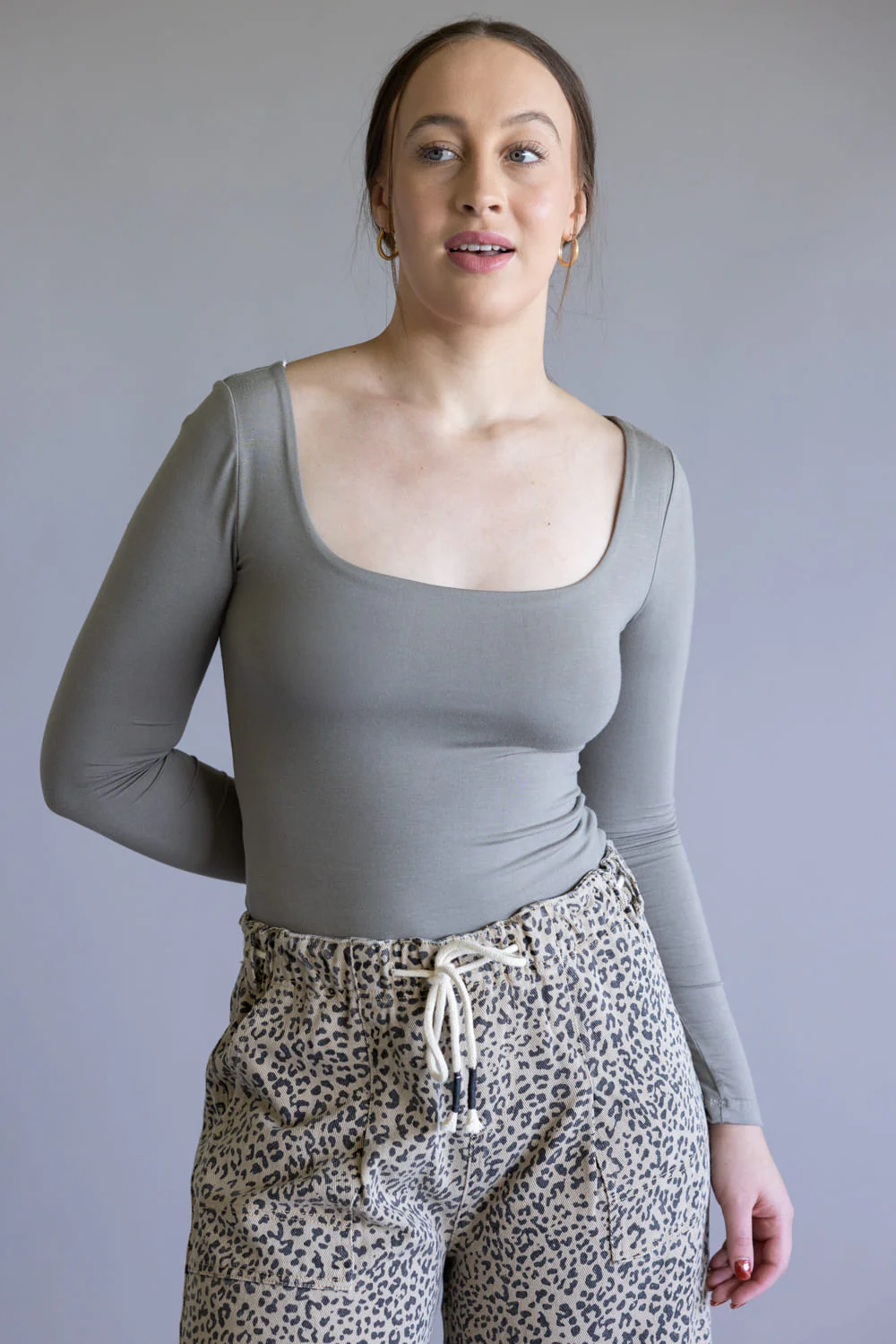 Final Touch Seamless Double Layer Knit Long Sleeve T-Shirt for Women in Laurel Oak | T17109-LAURELOAK