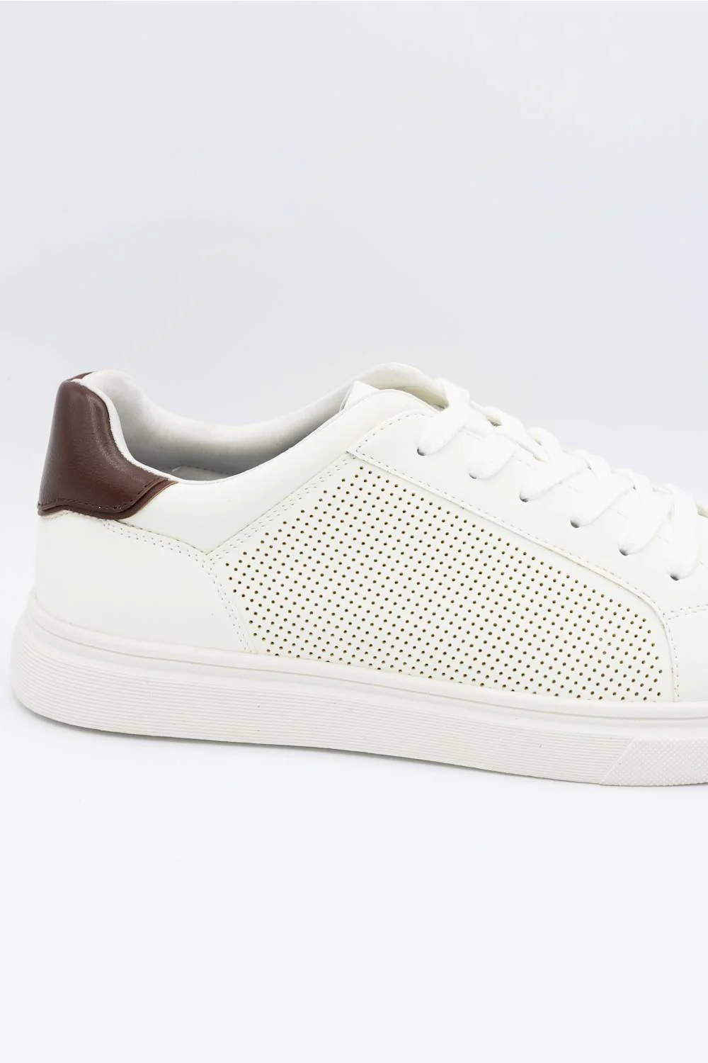 Madden Philip Lace Up Sneakers for Men in White | MPHILIP-WHITE - Image 2