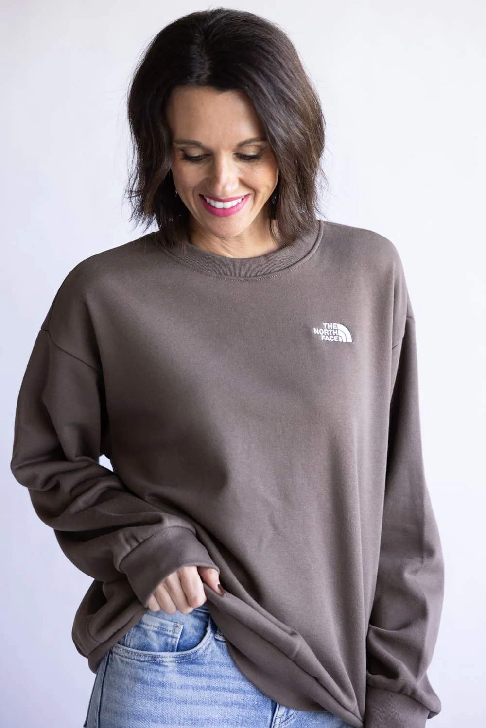 The North Face Oversized Simple Dome Fleece Sweatshirt for Women - Image 4