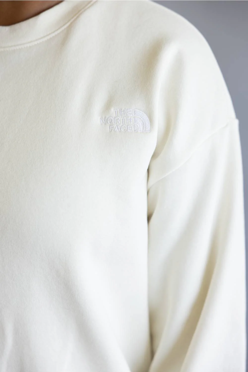 The North Face Oversized Simple Dome Fleece Sweatshirt for Women in White Dune | NF0A8FKT-QLI - Image 2