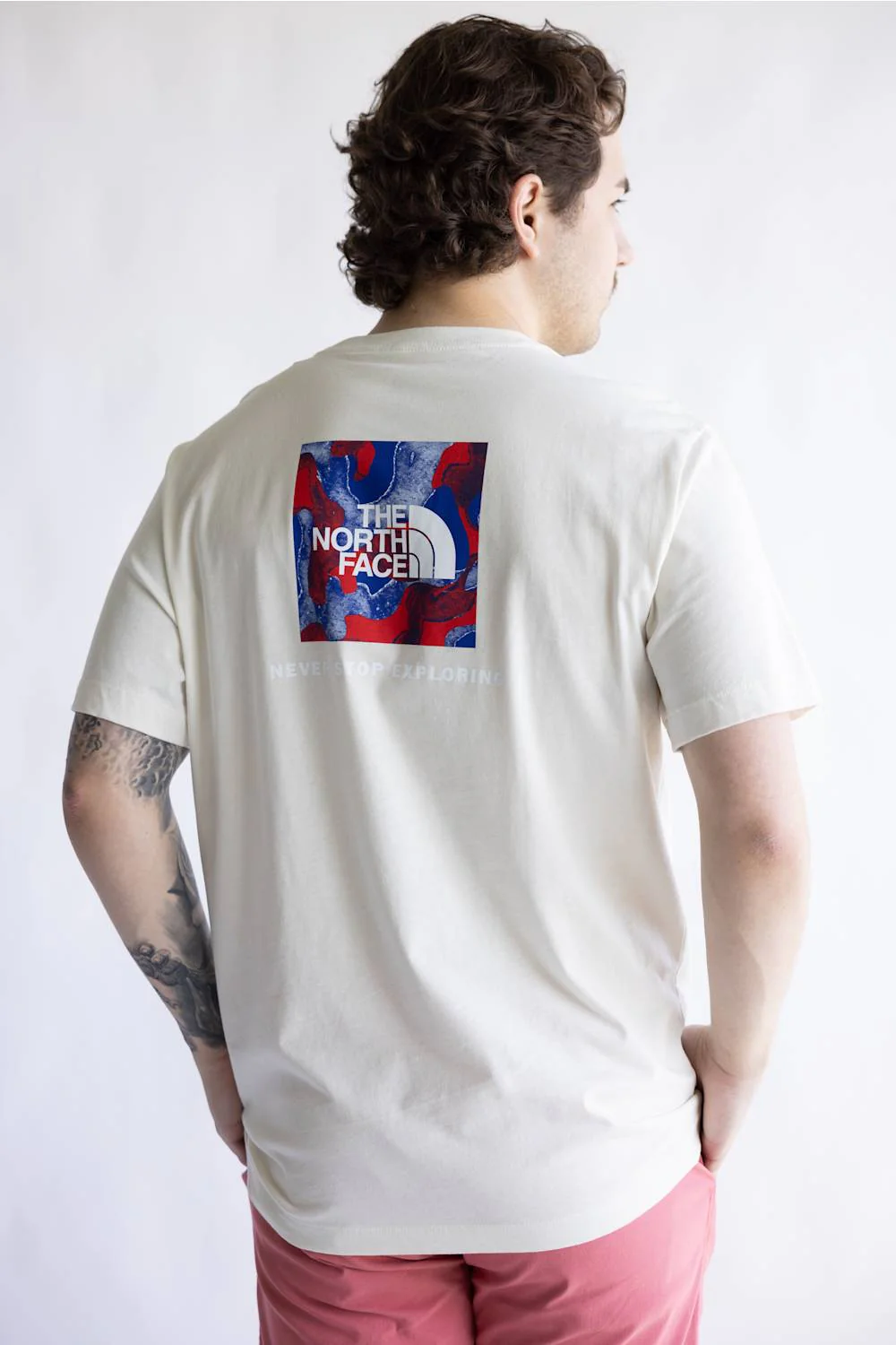 The North Face Red White & Blue Tee for Men in White Dune | NF0A8GPQ-QLI