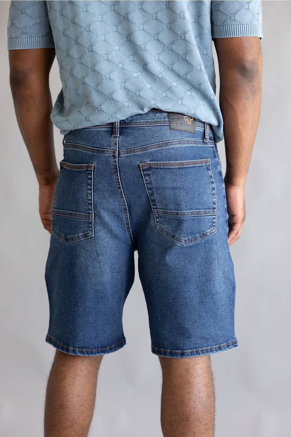 Truth + Triumph 10” Dark Wash Denim Shorts for Men | TA33008JL32-X7Z - Image 5