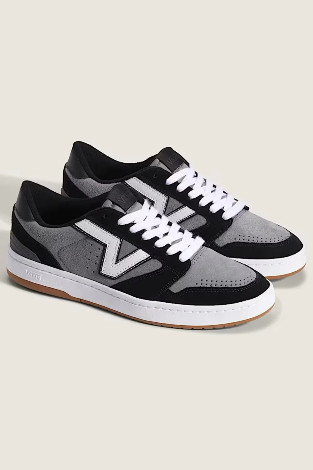 Vans Lowland 2.0 Sneakers for Men in Black/Gray | VN000D6RDE2