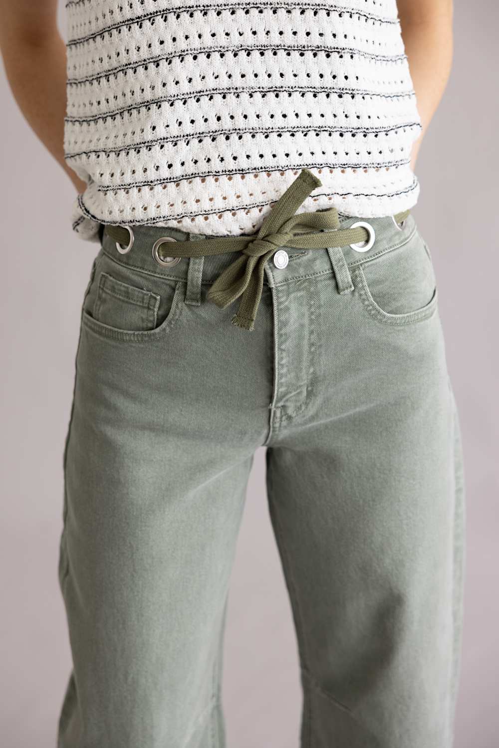 Vervet Drawstring High Rise Wide Barrel Jeans for Women in Green | T70410LV - Image 2