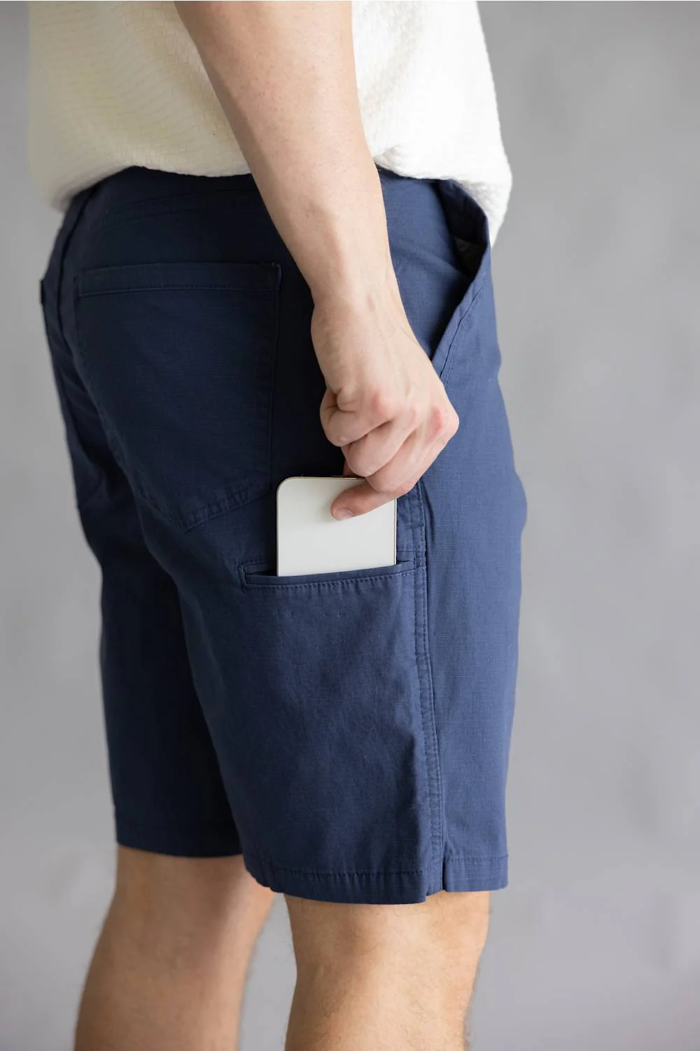 Weatherproof Vintage Ripstop Shorts for Men in Navy | W6S100-495COLLEGEBLUE - Image 4