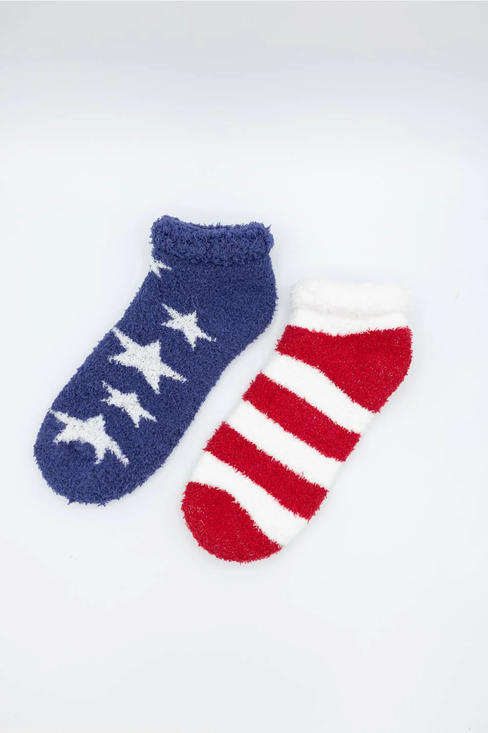 Worlds Softest Fireside Americana Low Socks for Women in Navy/Red | 77054
