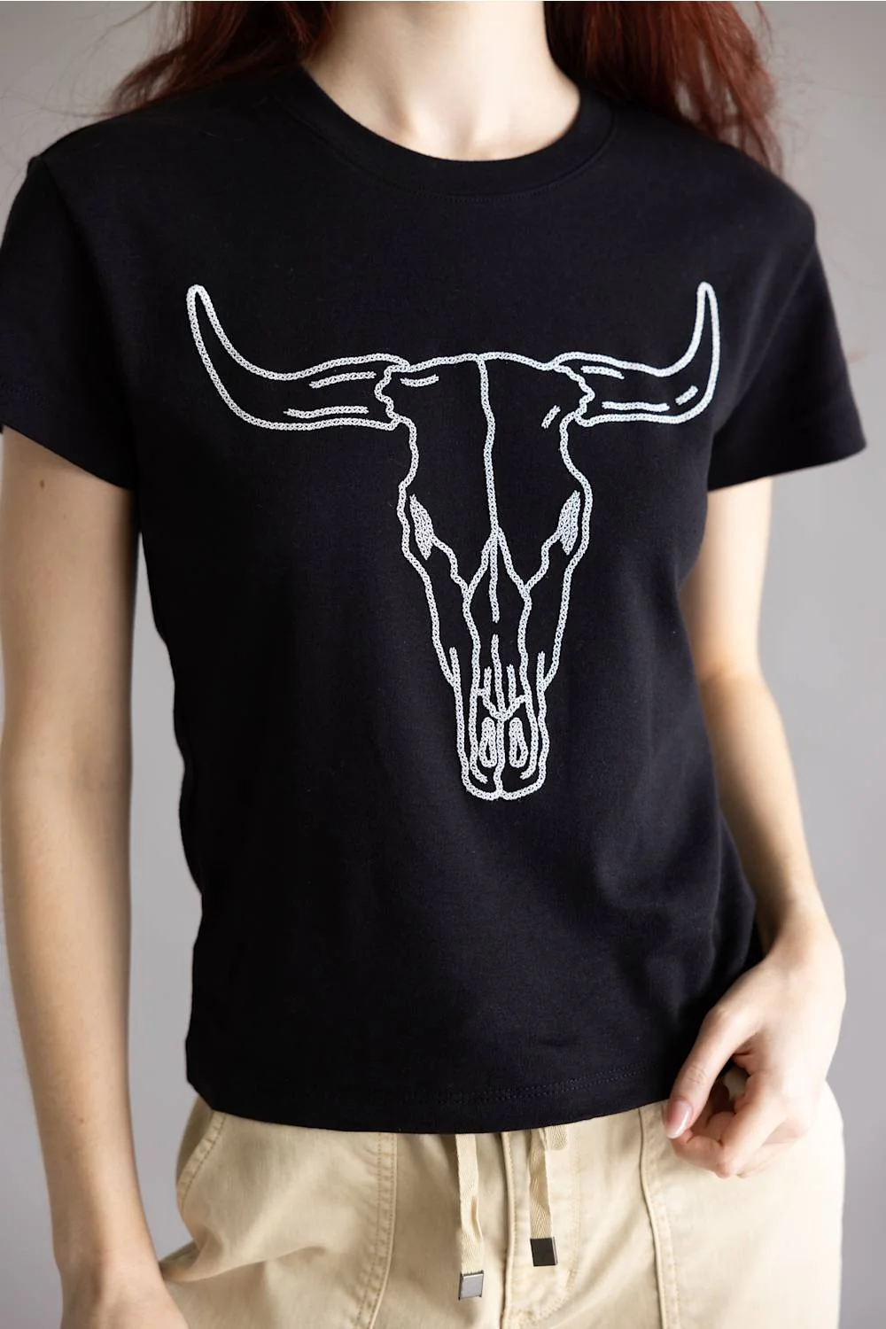 Zutter Puff Longhorn T-Shirt for Women in Black | K1910-2760-BLACK - Image 3